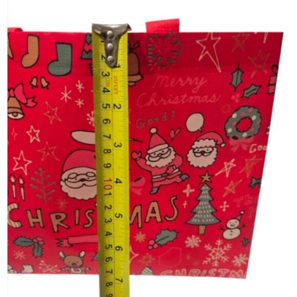 3 Pc. Christmas-Themed Large Gift Bag 1 Pair Socks Plastic Tumbler Gift Set NEW - Picture 14 of 16